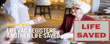 Frau verschluckt sich im Restaurant und wird von barmherzigen Samaritern mit LifeVac gerettet