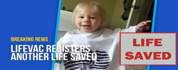 15 Monate alter Junge verschluckt sich an Rosinen und wird mit LifeVac gerettet