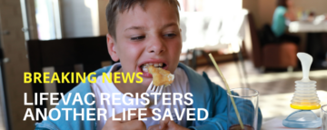 Un enfant de 2 ans s’étouffe avec des pépites de poulet et les coups dans le dos échouent